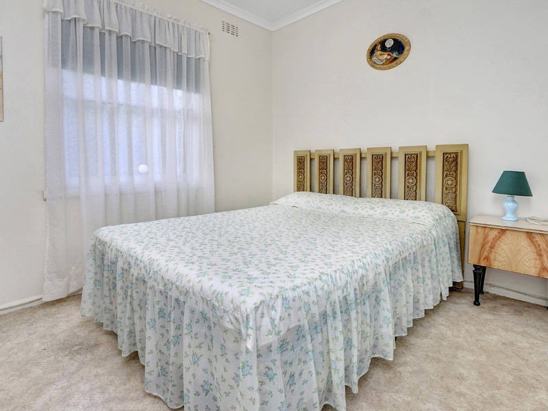 27 Broadway, Rosebud West VIC 3940