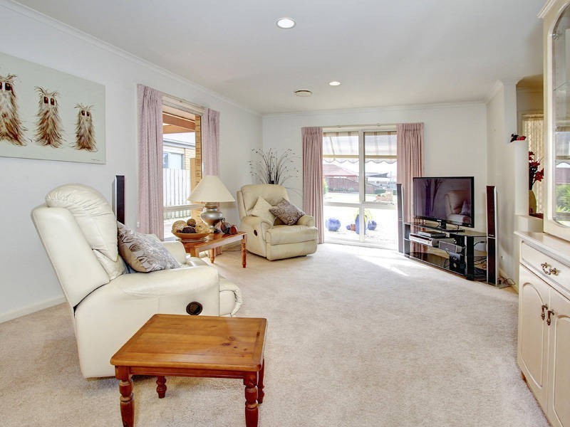 18 Lake View Lane, Safety Beach VIC 3936