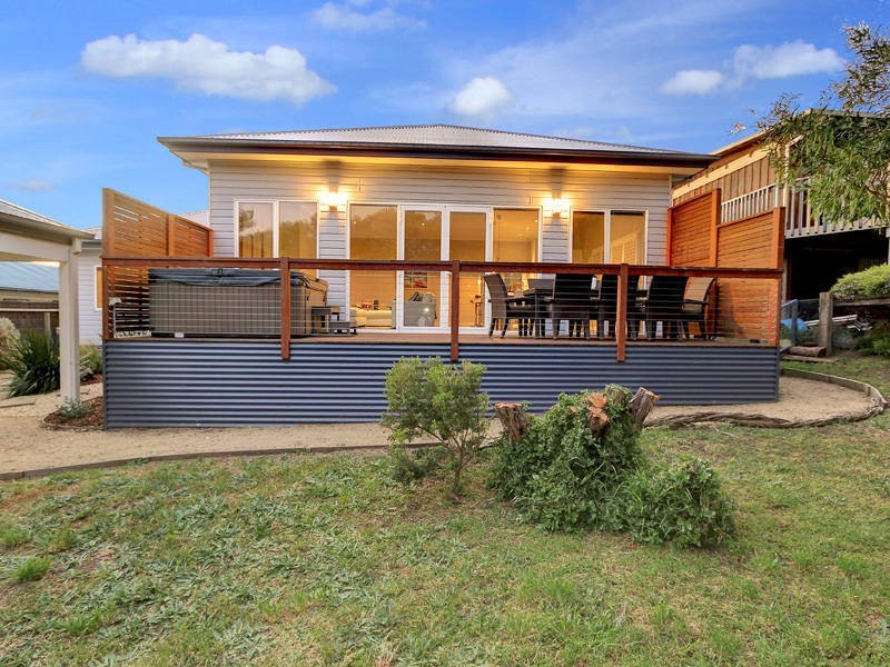 16 Andrea Street, Rye VIC 3941