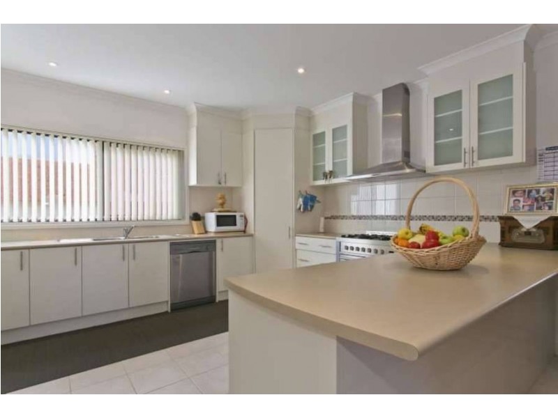 21 Kuringai Road, Tootgarook VIC 3941