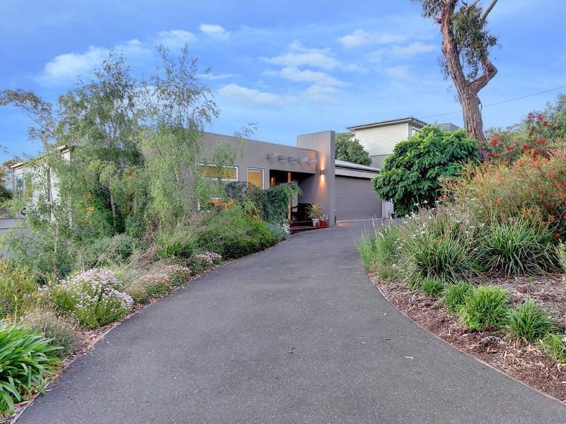 46 – 48 Cairn Road, Mccrae VIC 3938