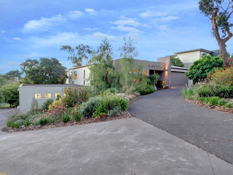 46 – 48 Cairn Road, Mccrae VIC 3938