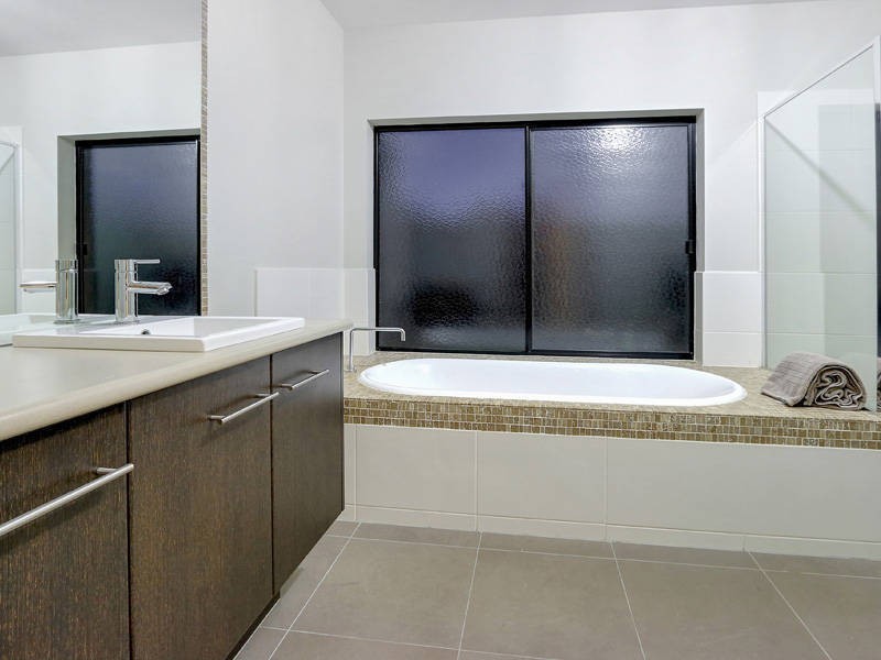 13 Peppermint Court, Rosebud VIC 3939