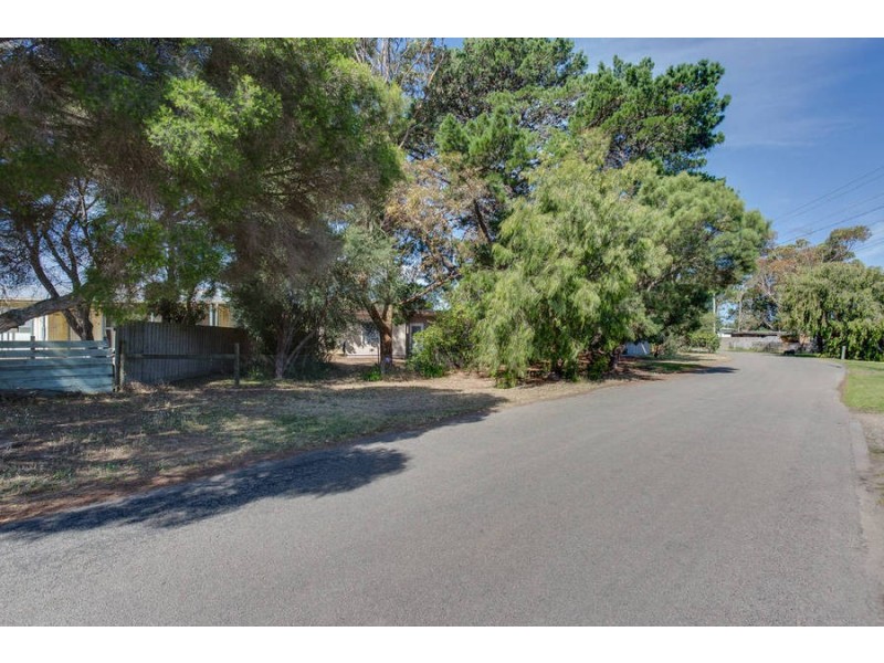 52 Swans Way, Rosebud West VIC 3940