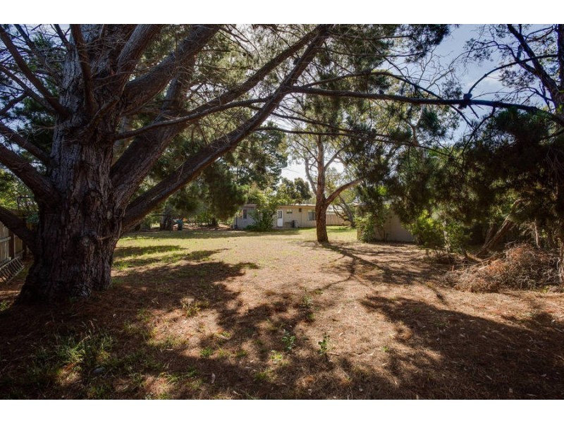 52 Swans Way, Rosebud West VIC 3940