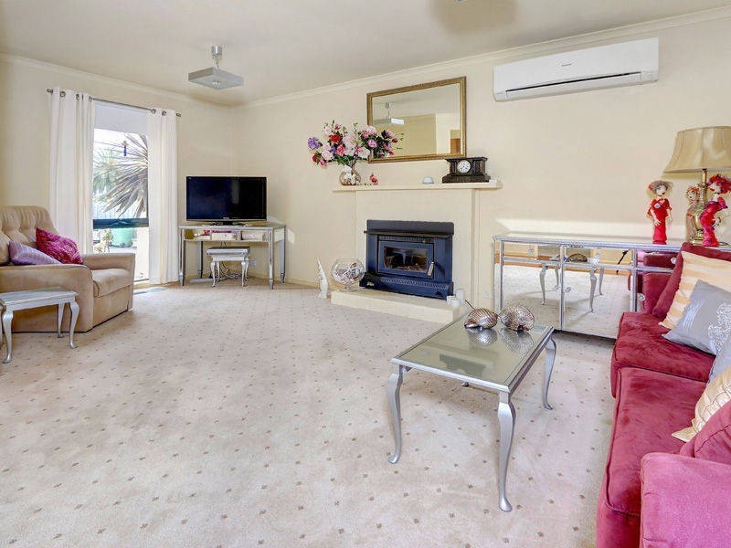 16 Fairway Circle, Safety Beach VIC 3936