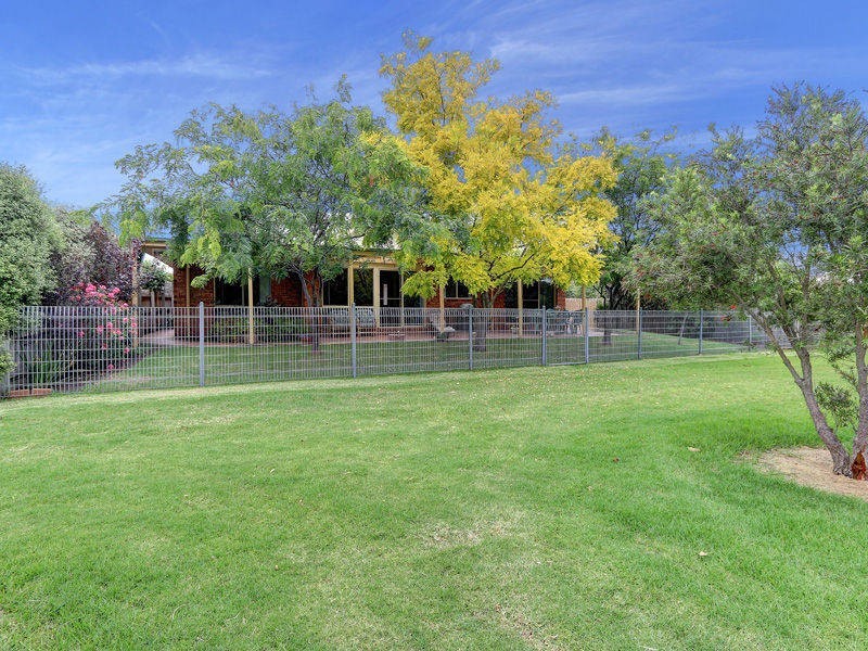 49 Palm Tree Drive, Safety Beach VIC 3936