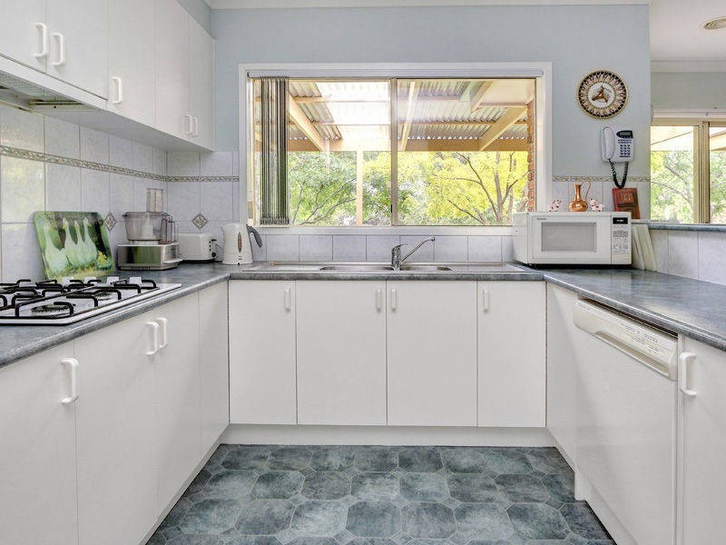 49 Palm Tree Drive, Safety Beach VIC 3936