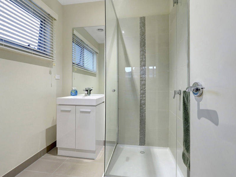 1/3 Thomas Street, Rosebud VIC 3939