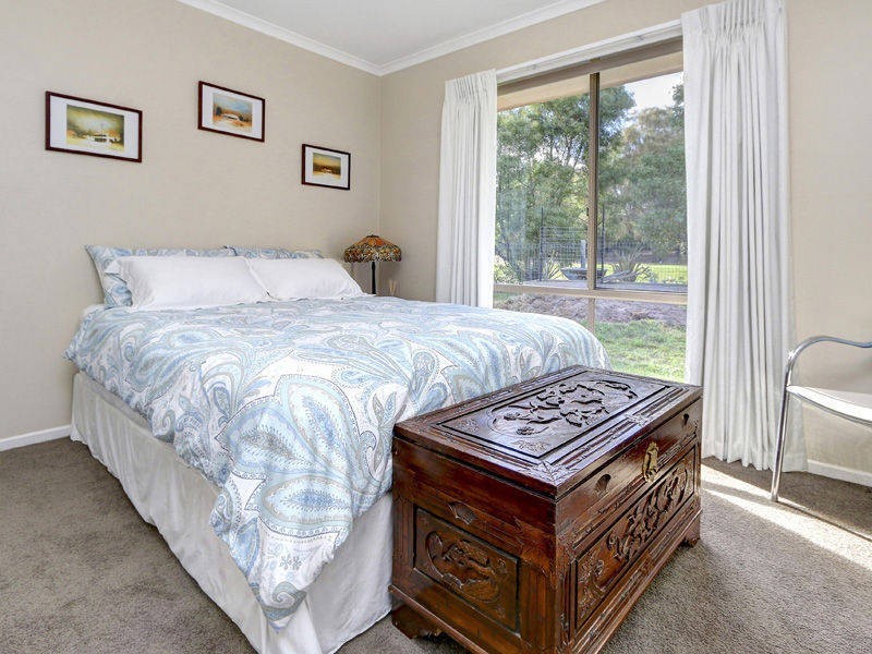 12 Fairway Circle, Safety Beach VIC 3936