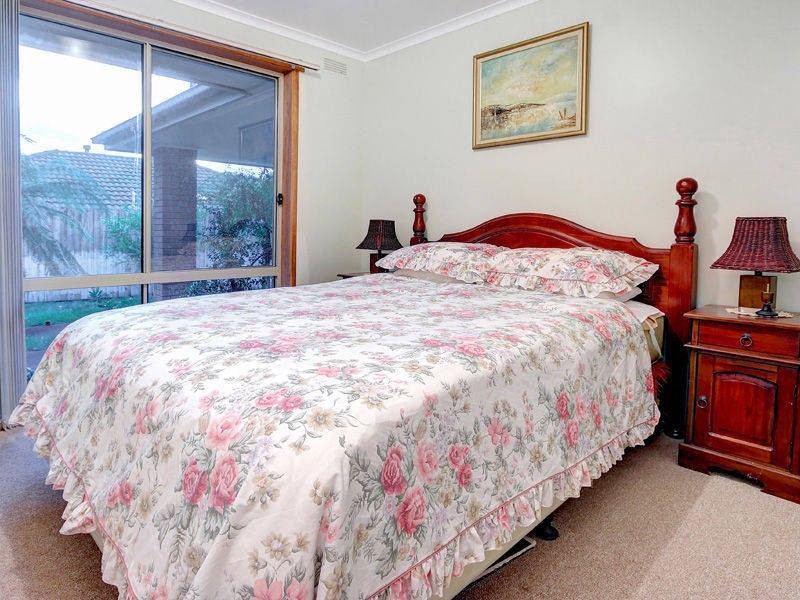 27 Denholm Street, Rosebud VIC 3939