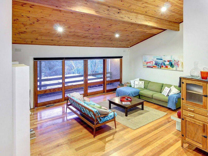 12 Fairhills Drive, Rye VIC 3941