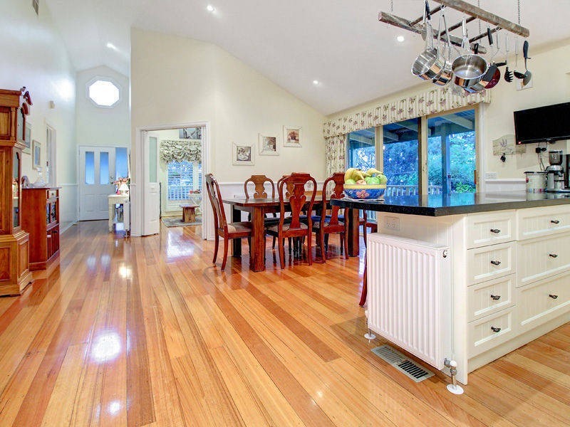 18 Warrain Avenue, Rosebud VIC 3939