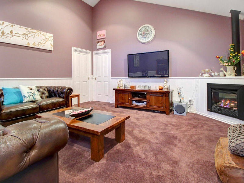 18 Warrain Avenue, Rosebud VIC 3939