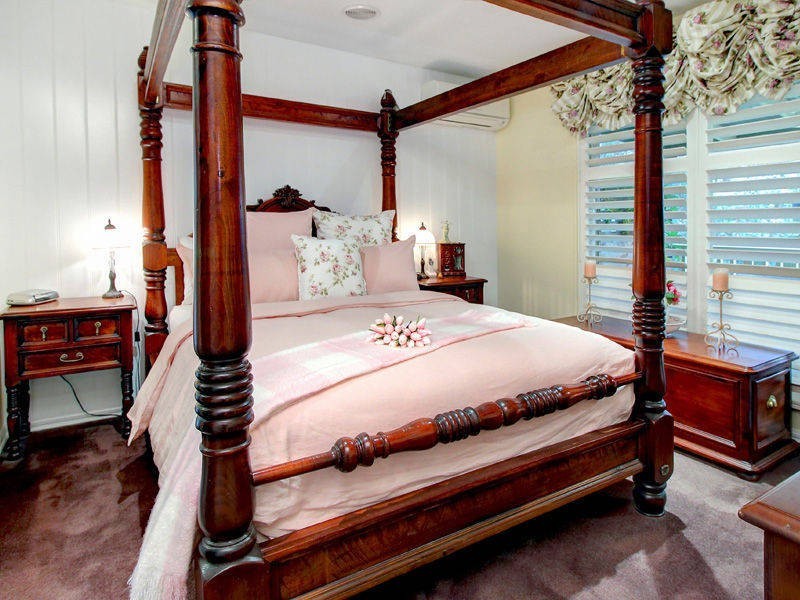 18 Warrain Avenue, Rosebud VIC 3939