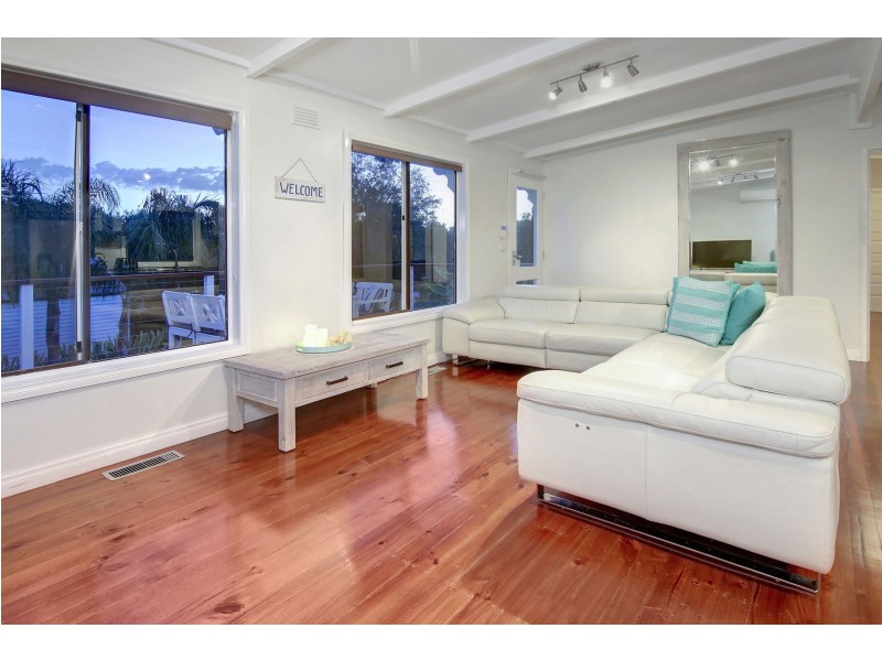 10 Como Avenue, Rye VIC 3941