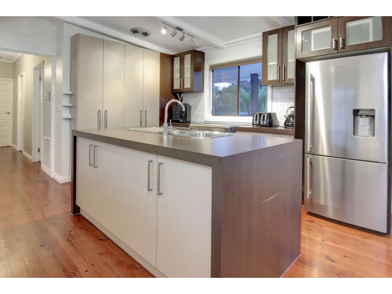 10 Como Avenue, Rye VIC 3941