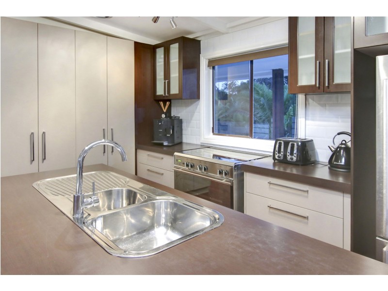 10 Como Avenue, Rye VIC 3941