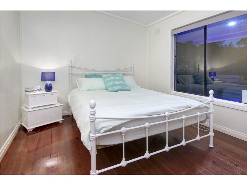 10 Como Avenue, Rye VIC 3941