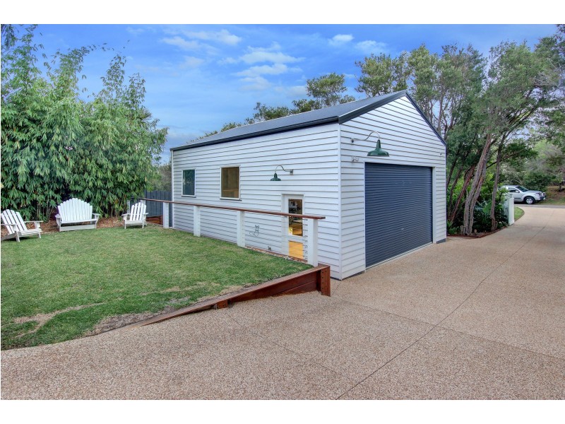 10 Como Avenue, Rye VIC 3941