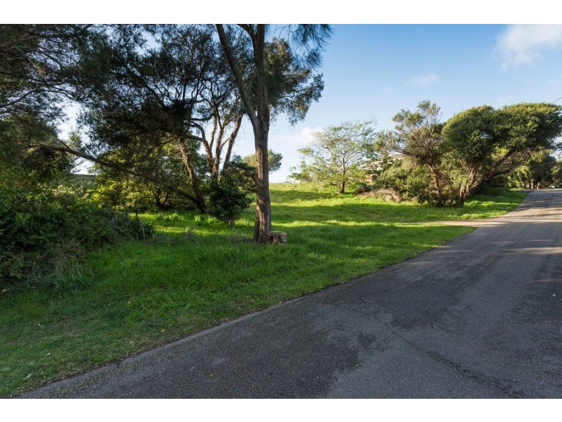 14 Niblick Street, Rye VIC 3941