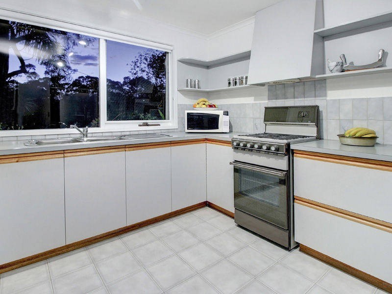 19 Fenton Avenue, Rosebud VIC 3939