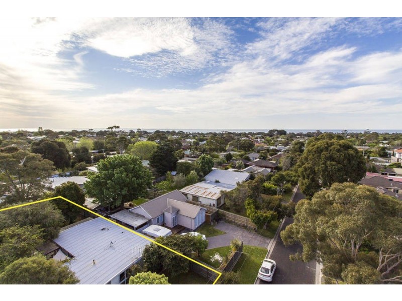 12 Martin Street, Rosebud VIC 3939