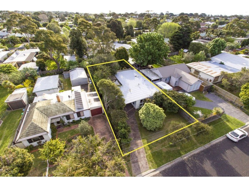 12 Martin Street, Rosebud VIC 3939