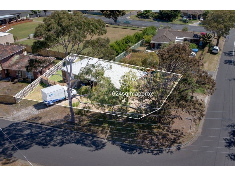 2 Deighton Drive, Rosebud VIC 3939