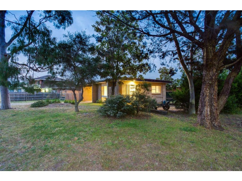 2 Deighton Drive, Rosebud VIC 3939