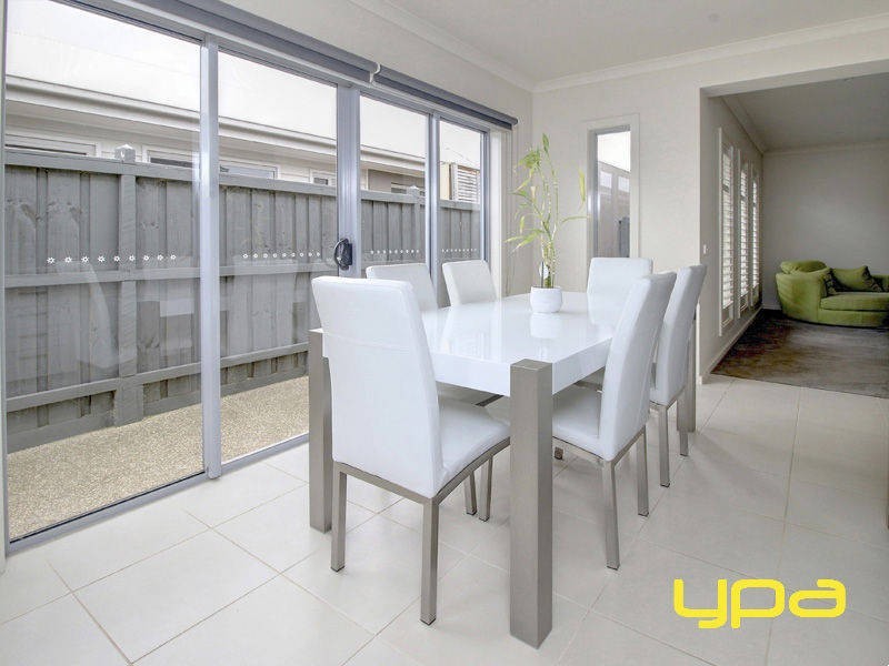 32 Oceanic Drive, Safety Beach VIC 3936