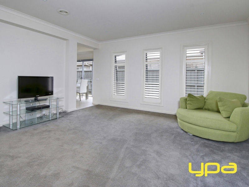 32 Oceanic Drive, Safety Beach VIC 3936