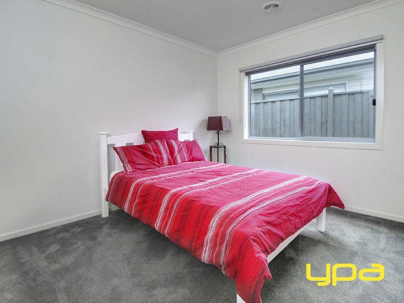 32 Oceanic Drive, Safety Beach VIC 3936