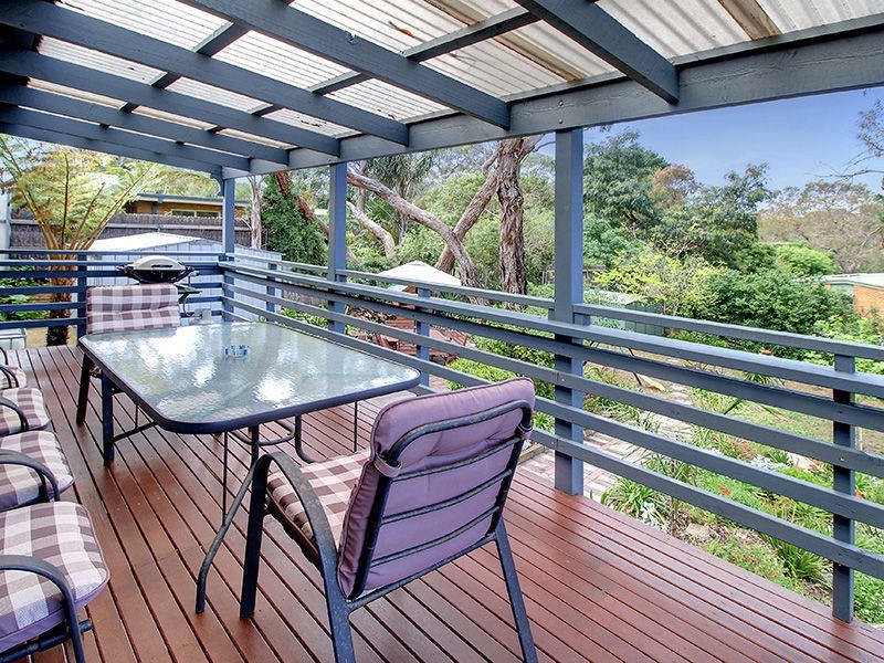 17 Fenton Avenue, Rosebud VIC 3939