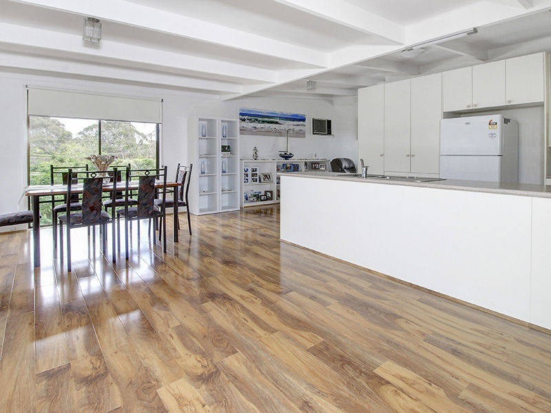 17 Fenton Avenue, Rosebud VIC 3939