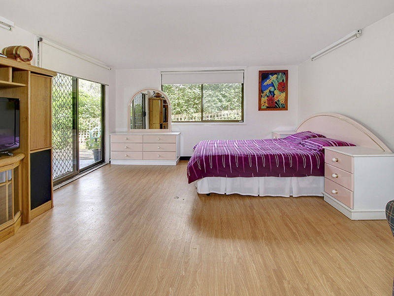 17 Fenton Avenue, Rosebud VIC 3939