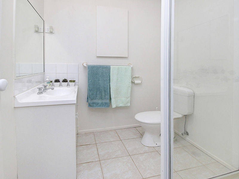 17 Fenton Avenue, Rosebud VIC 3939