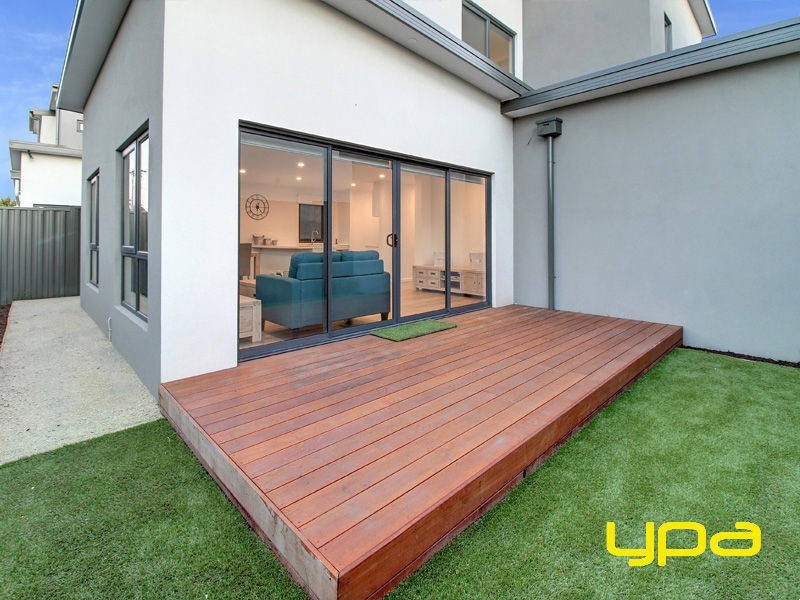 Unit 2, 6 Nerrin Street, Rosebud West VIC 3940