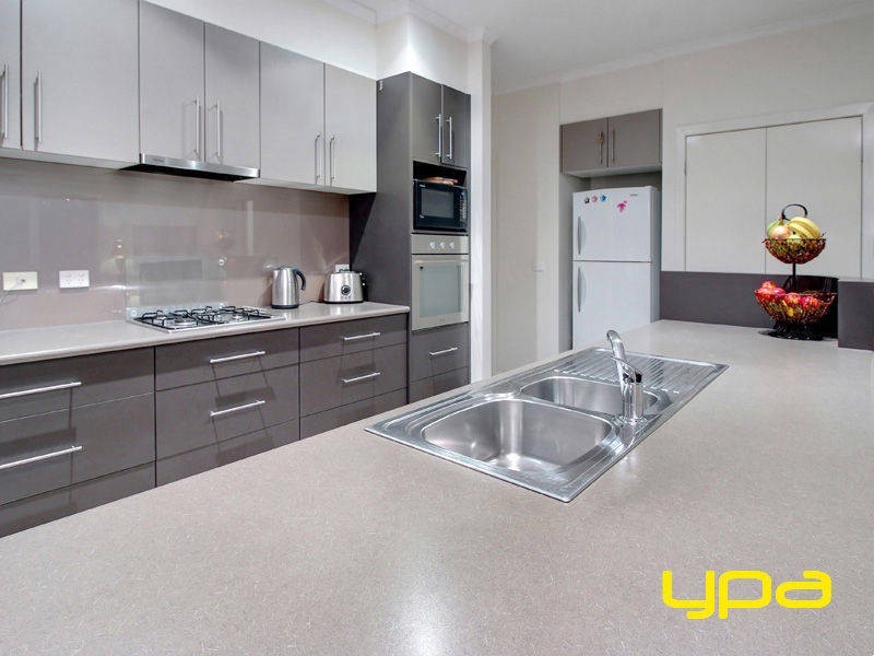 4 Fairway Circle, Safety Beach VIC 3936