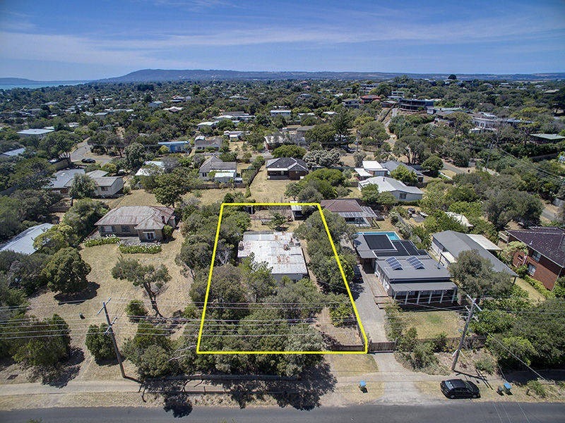 57 Weeroona Street, Rye VIC 3941