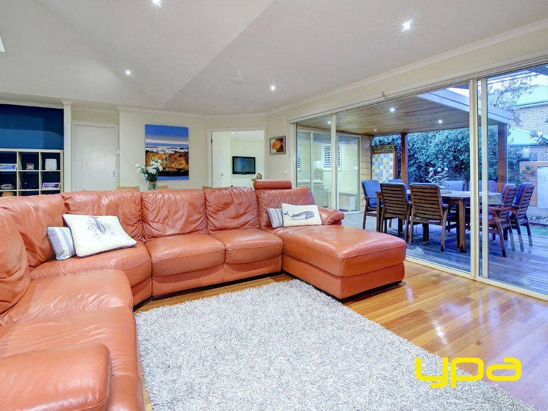 3 Somerset Place, Safety Beach VIC 3936