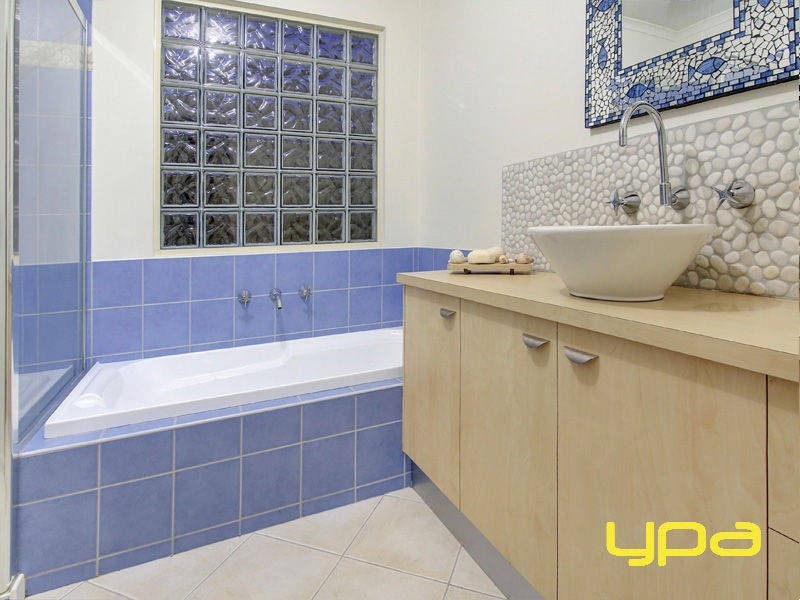 3 Somerset Place, Safety Beach VIC 3936