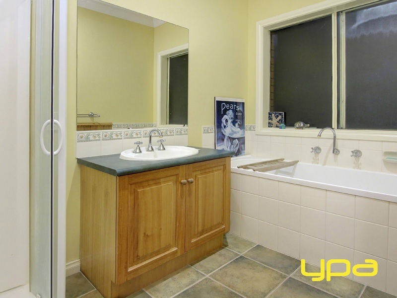 5 Garden Street, Blairgowrie VIC 3942