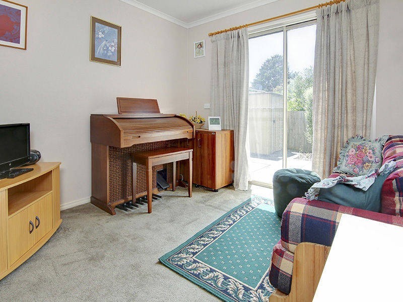 1/8 Bellmare Avenue, Dromana VIC 3936