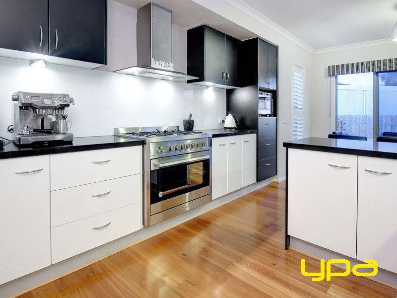 39 Olympic Parade, Dromana VIC 3936