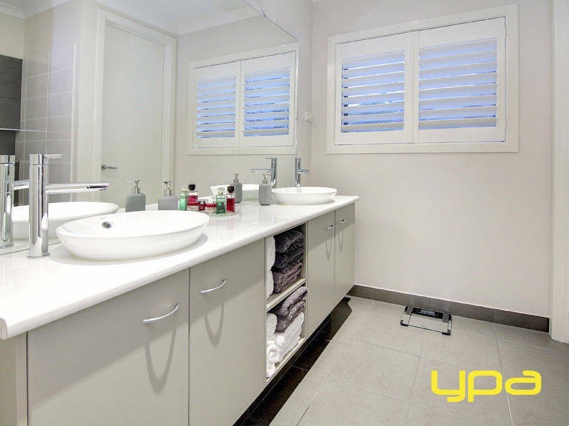 39 Olympic Parade, Dromana VIC 3936