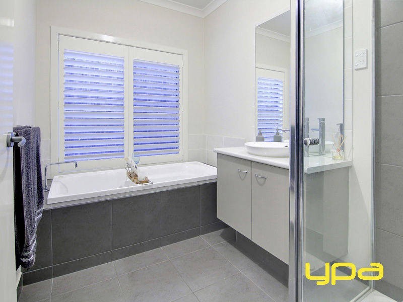 39 Olympic Parade, Dromana VIC 3936