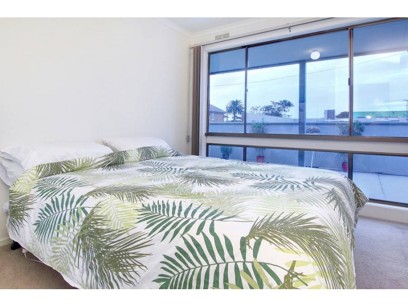 1/7 Eighth Avenue, Rosebud VIC 3939