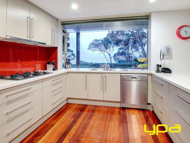 8 Albert Court, Dromana VIC 3936