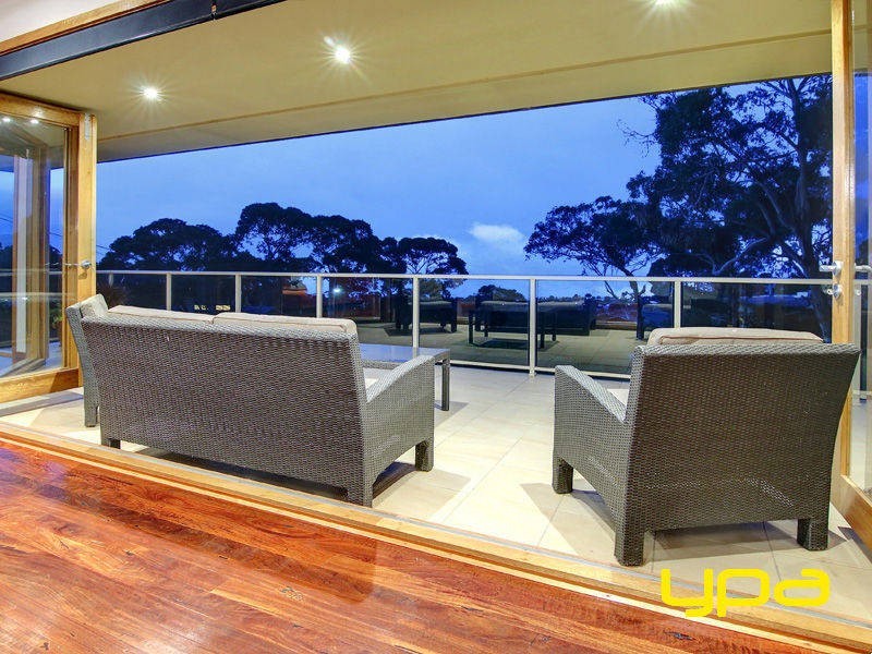 8 Albert Court, Dromana VIC 3936